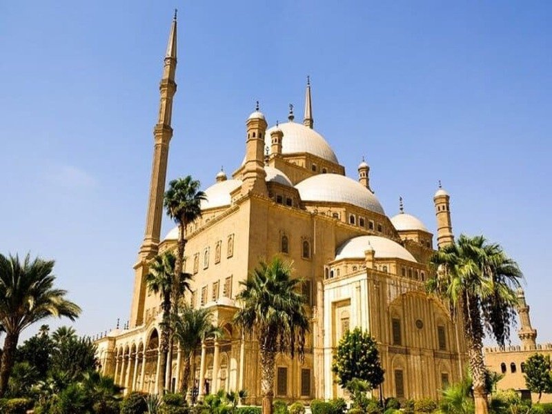 PRIVATE CAIRO TOUR TO NATIONAL MUSEUM ( MUMMIES ) CITADEL & KHAN KHALILI